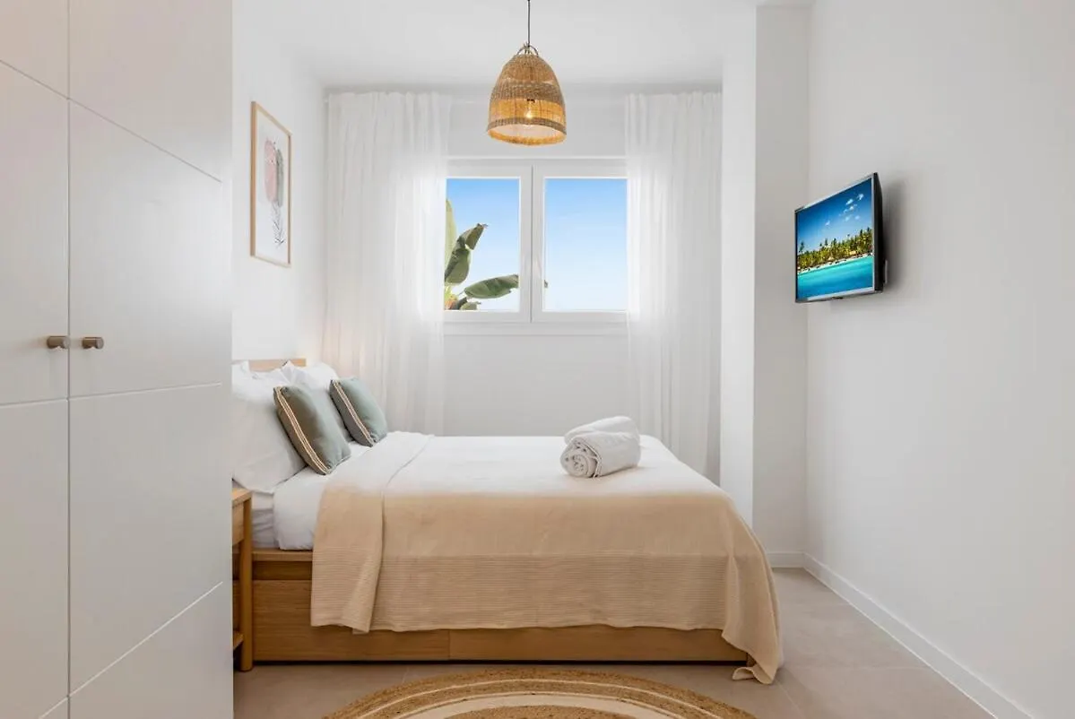 Casa De Los Amigos Sea View 埃斯特波纳 公寓